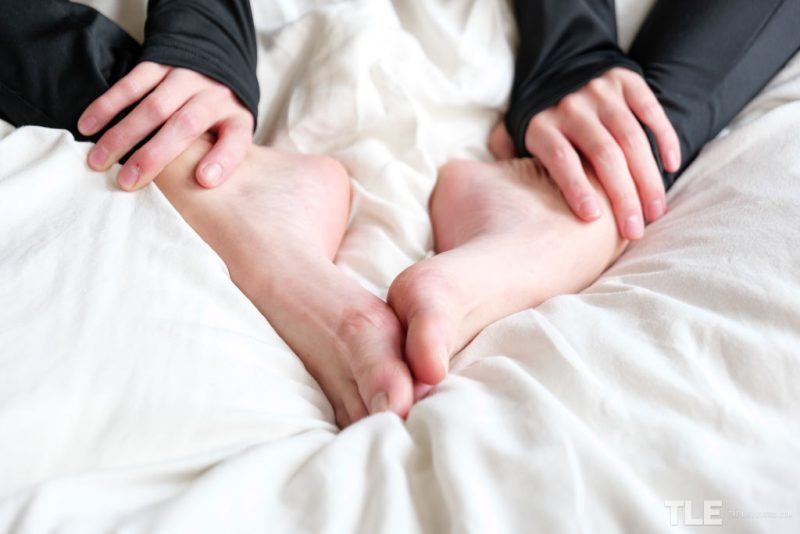 Feet Turn On 1