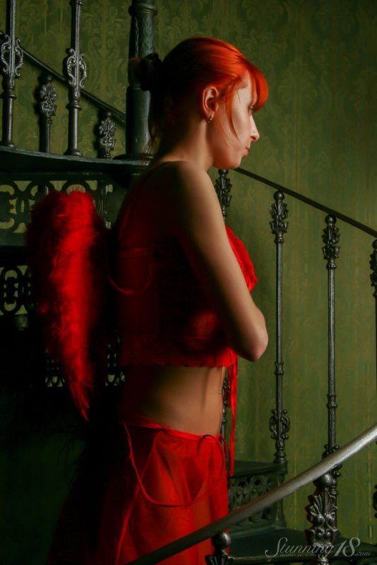 Effie – Lovely Angel and Delicate