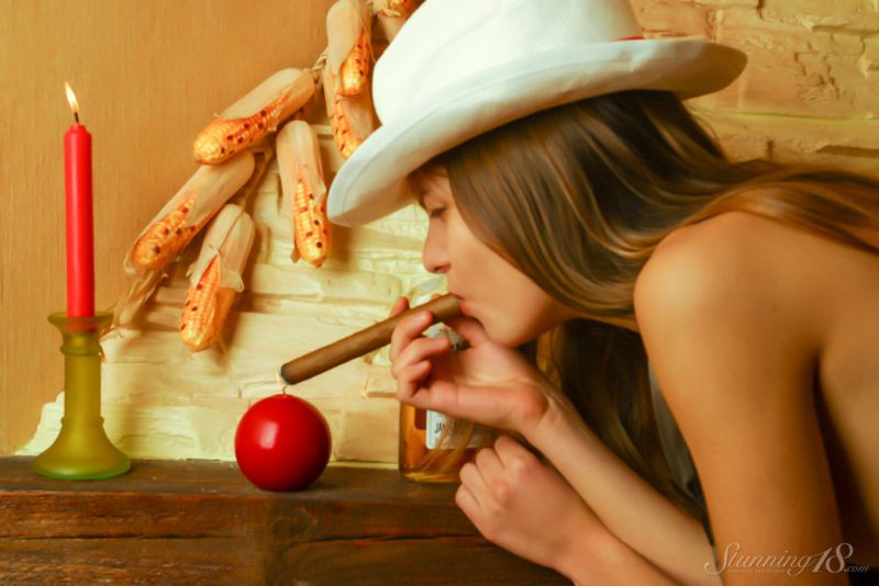 Hebe – The Girl With a Cigar