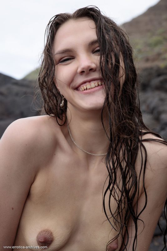 Ella Bonita