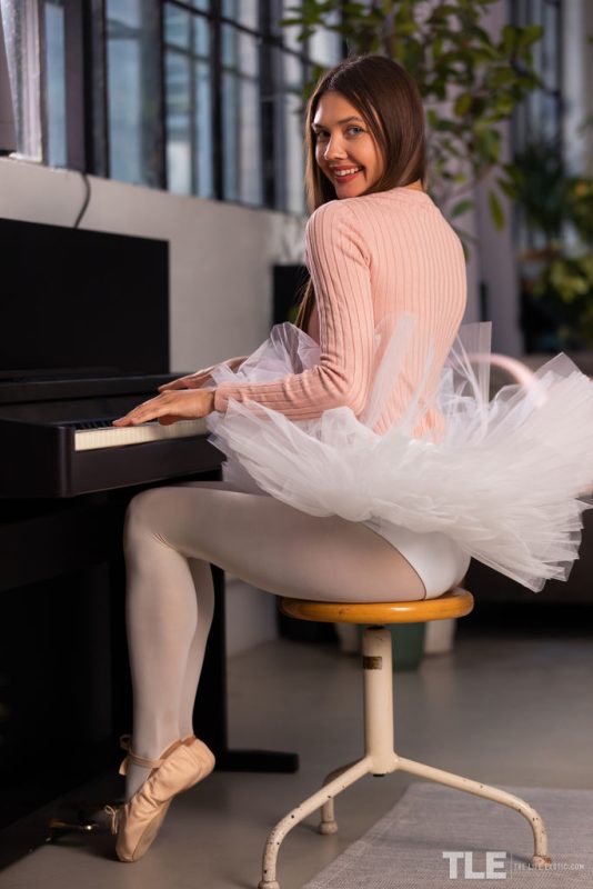 Tutu Temptation 1