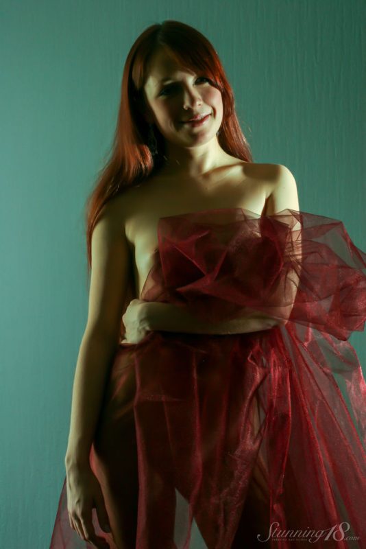 Llitia – Under the Cloth