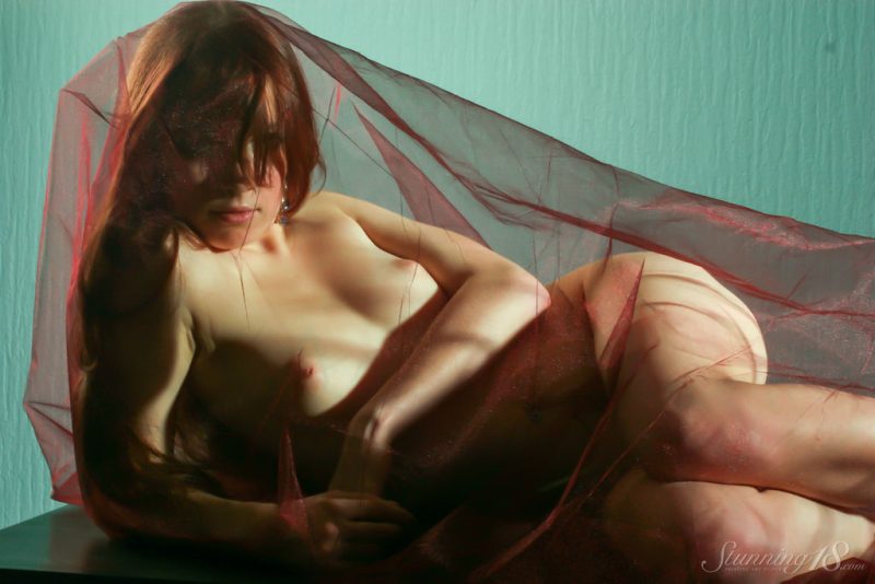 Llitia – Under the Cloth