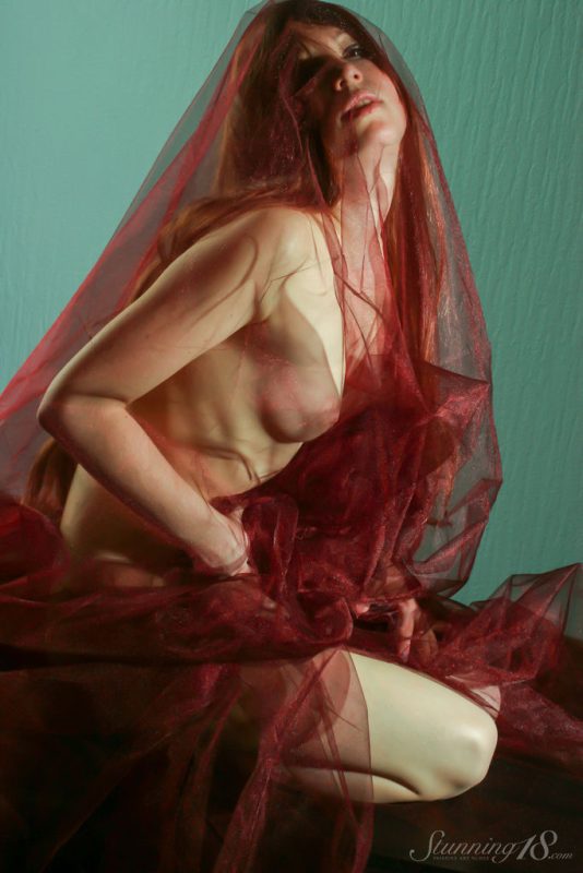 Llitia – Under the Cloth