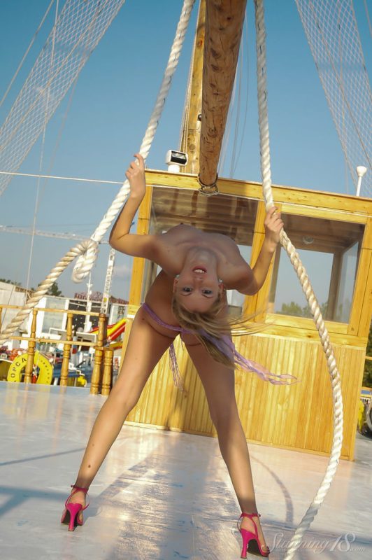 Xandy – Naked on Your Own Boat